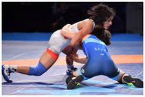 ವಿಶ್ವ ರೆಸ್ಲಿಂಗ್ ಚಾಂಪಿಯನ್‌ಶಿಪ್: ಕಂಚು ಗೆದ್ದು ಹೊಸ ಇತಿಹಾಸ ಬರೆದ ವಿನೇಶ್ ಫೋಗಟ್