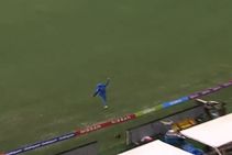 IND vs AUS Warm-up: ವಿರಾಟ್ ಕೊಹ್ಲಿ ಒನ್ ಹ್ಯಾಂಡ್ ಕ್ಯಾಚ್‌ಗೆ ಪತ್ನಿ ಅನುಷ್ಕಾಳ 'ಬ್ಯೂಟಿ' ರಿಯಾಕ್ಷನ್