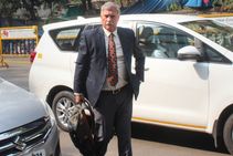 ಬಿಸಿಸಿಐ ಅಧ್ಯಕ್ಷ ಸ್ಥಾನಕ್ಕೆ ನಾಮಪತ್ರ ಸಲ್ಲಿಸಿದ ರೋಜರ್ ಬಿನ್ನಿ, ಅವಿರೋಧ ಆಯ್ಕೆ ಸಾಧ್ಯತೆ; ರಾಜೀವ್ ಶುಕ್ಲಾ