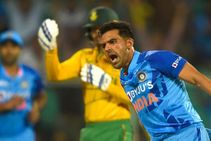 IND vs SA ODI: ದೀಪಕ್ ಚಾಹರ್ ಗಾಯದ ಸಮಸ್ಯೆ: ಉಳಿದ ಎರಡು ಪಂದ್ಯಗಳಿಗೆ ಅಲಭ್ಯವಾಗುವ ಸಾಧ್ಯತೆ