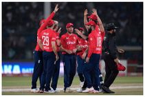 ಟಿ20 ವಿಶ್ವಕಪ್: ಅಭ್ಯಾಸ ಪಂದ್ಯದಲ್ಲಿ ಪಾಕಿಸ್ತಾನಕ್ಕೆ ಸೋಲು: ಭರ್ಜರಿ ಗೆಲುವು ಸಾಧಿಸಿದ ಇಂಗ್ಲೆಂಡ್