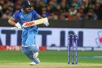 ವಿರಾಟ್ ಕೊಹ್ಲಿ ಆಟವನ್ನು ಮೆಚ್ಚಿ ವಿಚಿತ್ರ ಸಲಹೆ ನೀಡಿದ ಮಾಜಿ ಪಾಕ್ ಆಟಗಾರ