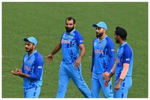 ಟೀಂ ಇಂಡಿಯಾಗೆ ಅದ್ಭುತ ಕಂಬ್ಯಾಕ್ ಮಾಡಿದ ಮೊಹಮ್ಮದ್ ಶಮಿ: 1 ಓವರ್‌, 4ರನ್, 3 ವಿಕೆಟ್