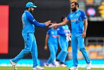 ಟಿ20 ವಿಶ್ವಕಪ್: ಆಸೀಸ್ ವಿರುದ್ಧ ಶಮಿ ಅಂತಿಮ ಓವರ್‌ ಎಸೆದ ಕಾರಣ ತಿಳಿಸಿದ ರೋಹಿತ್ ಶರ್ಮಾ