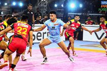 ಪ್ರೊ ಕಬಡ್ಡಿ ಲೀಗ್ 9: ರೋಚಕ ಪಂದ್ಯದಲ್ಲಿ ಬೆಂಗಾಲ್ ವಾರಿಯರ್ಸ್ ವಿರುದ್ಧ ಸೋತ ಬೆಂಗಳೂರು ಬುಲ್ಸ್