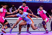 PKL 2022: ಬೆಂಗಾಲ್ ವಾರಿಯರ್ಸ್ vs ಜೈಪುರ ಪಿಂಕ್ ಪ್ಯಾಂಥರ್ಸ್; ಪಂದ್ಯದ ಸಮಯ, ಸ್ಥಳ, ಲೈವ್ ಸ್ಟ್ರೀಮಿಂಗ್