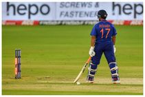 ಟೀಂ ಇಂಡಿಯಾ ಪ್ಲೇಯಿಂಗ್ 11ನಲ್ಲಿ ಪಂತ್‌ಗೆ ಸ್ಥಾನ ಸಿಗೋದೆ ಅನುಮಾನ: ಕೋಚ್ ಮತ್ತು ನಾಯಕನ ನಂಬಿಕೆ ಕಳೆದುಕೊಂಡ ರಿಷಭ್