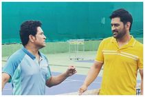 ಮತ್ತೆ ಅಂಗಳದಲ್ಲಿ ಜೊತೆಯಾದ ಧೋನಿ, ಸಚಿನ್: ಆದರೆ ಕ್ರಿಕೆಟ್ ಮೈದಾನದಲ್ಲಿ ಅಲ್ಲ!