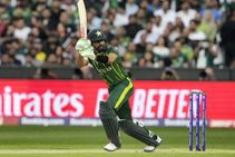 ಬಾಬರ್ ಅಜಂ ಪಾಕಿಸ್ತಾನ ತಂಡದ ನಾಯಕತ್ವ ತ್ಯಜಿಸಬೇಕು ಎಂದ ಶಾಹಿದ್ ಅಫ್ರಿದಿ