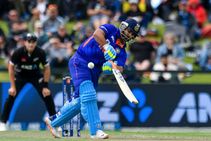 IND vs NZ: ಕಿವೀಸ್ ವಿರುದ್ಧ ರನ್ ಗಳಿಸಲು ಪರದಾಡಿ ಅಭಿಮಾನಿಗಳ ಕೋಪಕ್ಕೆ ತುತ್ತಾದ ರಿಷಭ್ ಪಂತ್