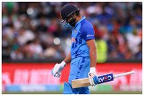 ಒತ್ತಡ ನಿಭಾಯಿಸುವುದನ್ನು ಹೇಳಿಕೊಡಲು ಸಾಧ್ಯವಿಲ್ಲ: ಸೆಮಿಫೈನಲ್ ಸೋಲಿನ ಬಳಿಕ ರೋಹಿತ್ ಹೇಳಿಕೆ