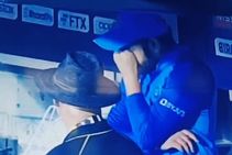 IND vs ENG: ಹೀನಾಯ ಸೋಲಿನಿಂದ ಡಗೌಟ್‌ನಲ್ಲಿ ಬಿಕ್ಕಿಬಿಕ್ಕಿ ಅತ್ತ ರೋಹಿತ್ ಶರ್ಮಾ; ವಿಡಿಯೋ