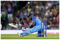 ಸೂರ್ಯಕುಮಾರ್ ರೀತಿ ಕನಸಿನಲ್ಲೂ ನನ್ನಿಂದ ಆಡಲು ಅಸಾಧ್ಯ ಎಂದ ನ್ಯೂಜಿಲೆಂಡ್ ಕ್ರಿಕೆಟಿಗ