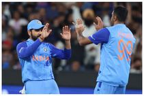 ಟಿ20 ವಿಶ್ವಕಪ್: ಪಂದ್ಯದ ಮಧ್ಯೆ ಮೈದಾನಕ್ಕೆ ನುಗ್ಗಿದ ರೋಹಿತ್ ಶರ್ಮಾ ಅಭಿಮಾನಿಗೆ ಭಾರೀ ದಂಡ: ವರದಿ