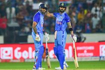 IND vs NZ: ವಿರಾಟ್ ಕೊಹ್ಲಿಯ ಈ ಟಿ20 ದಾಖಲೆ ಮುರಿಯಲು ಸೂರ್ಯಕುಮಾರ್‌ಗಿದೆ ಅದ್ಭುತ ಅವಕಾಶ