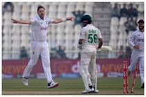 ನಾಯಕನಾಗಿ ಬಾಬರ್ ಸಾಧನೆ ಶೂನ್ಯ: ಕೊಹ್ಲಿ ಜೊತೆ ಹೋಲಿಕೆಗೆ ಪಾಕ್ ಮಾಜಿ ಆಟಗಾರನೇ ಕಿಡಿ!