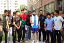 IND vs BAN 2nd Test: ವಿರಾಟ್ ಕೊಹ್ಲಿಯನ್ನು ಭೇಟಿ ಮಾಡಿದ ಬಾಂಗ್ಲಾದೇಶದ U-19 ಕ್ರಿಕೆಟಿಗರು