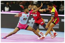 ಪ್ರೊ ಕಬಡ್ಡಿ: ಸೆಮಿಫೈನಲ್‌ಗೆ ಅಂತ್ಯವಾಯಿತು ಬುಲ್ಸ್ ಹೋರಾಟ: ಫೈನಲ್ ಸುತ್ತಿಗೇರಿದ ಪ್ಯಾಂಥರ್ಸ್