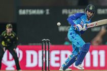 IND-W vs AUS-W 1st T20: ಆಸ್ಟ್ರೇಲಿಯಾ ಮಹಿಳಾ ತಂಡಕ್ಕೆ ಬೃಹತ್ ಗುರಿ ನೀಡಿದ ಭಾರತ ವನಿತೆಯರು