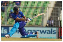 ಶುಬ್ಮನ್ ಗಿಲ್ ದಾಖಲೆಯ ದ್ವಿಶತಕದ ಬಳಿಕ ವೈರಲ್ ಆಯ್ತು ರೋಹಿತ್ ಶರ್ಮಾ 'ಭವಿಷ್ಯ'ದ ಟ್ವೀಟ್