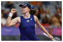 Australian Open: 4ನೇ ಸುತ್ತಿಗೆ ಪ್ರವೇಶಿಸಿದ ಇಗಾ ಸ್ವಿಟೆಕ್, ಕೊಕೊ ಗಾಲ್ಫ್, ಹೊರಬಿದ್ದ ಮಡ್ವೆಡೇವ್