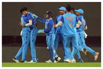 Ind vs NZ 1st ODI: ಟೀಮ್ ಇಂಡಿಯಾಗೆ ಗೆಲ್ಲಲು ಸವಾಲಿನ ಗುರಿ ನೀಡಿದ ನ್ಯೂಜಿಲೆಂಡ್