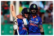 ಈಡನ್ ಗಾರ್ಡನ್‌ನಲ್ಲಿ ಅಭಿಮಾನಿಗಳನ್ನು ಹುಚ್ಚೆಬ್ಬಿಸಿದ ವಿರಾಟ್, ಇಶಾನ್ ಡ್ಯಾನ್ಸ್: ವಿಡಿಯೋ