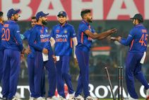 IND vs SL 3rd ODI: ಮೊಹಮ್ಮದ್ ಸಿರಾಜ್‌ಗಾಗಿ ಇಡೀ ತಂಡ ಬೆಂಬಲ ನೀಡಿದ್ದೇಕೆ?; ರೋಹಿತ್ ಹೇಳಿದ್ದೇನು?