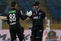 Pak vs NZ 2nd ODI: ಡಿವೋನ್ ಕಾನ್ವೆ ಶತಕ, ಸವಾಲಿನ ಮೊತ್ತ ಕಲೆ ಹಾಕಿದ ನ್ಯೂಜಿಲೆಂಡ್