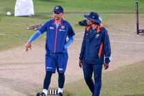 IND vs SL: ಕೋಚ್ ರಾಹುಲ್ ದ್ರಾವಿಡ್ ಅಸ್ವಸ್ಥ; ಚಿಕಿತ್ಸೆಗಾಗಿ ಬೆಂಗಳೂರಿಗೆ ವಾಪಸ್; 3ನೇ ಪಂದ್ಯಕ್ಕೆ ಲಭ್ಯವೇ?