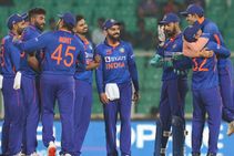 IND Vs NZ ODI: ಏಕದಿನ ಸರಣಿಯಿಂದ ಸ್ಟಾರ್ ಬ್ಯಾಟರ್ ಔಟ್, ತಂಡದಲ್ಲಿ ಸ್ಥಾನ ಪಡೆದ ಆರ್‌ಸಿಬಿ ಬ್ಯಾಟರ್