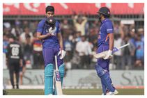 ಮುಂದುವರಿದ ಶುಬ್ಮನ್ ಅಬ್ಬರ: ಏಕದಿನ ಕ್ರಿಕೆಟ್‌ನಲ್ಲಿ ಗಿಲ್ ನಾಲ್ಕನೇ ಶತಕ