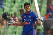 IND vs NZ: ಸತತ 2ನೇ ODI ಶತಕ ಸಿಡಿಸಿ, ಈ ಸಾಧನೆಗೈದ ಮೊದಲ ಭಾರತೀಯ ಎನಿಸಿಕೊಂಡ ಶುಭ್ಮನ್ ಗಿಲ್