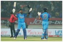 ಸೂರ್ಯಕುಮಾರ್ ಅಬ್ಬರದ ಶತಕಕ್ಕೆ ತತ್ತರಿಸಿದ ಲಂಕಾ: 229 ರನ್‌ಗಳ ಬೃಹತ್ ಗುರಿ ನೀಡಿದ ಭಾರತ