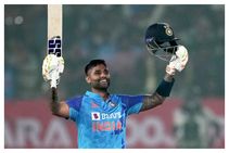 ಇದು ರಣಜಿಗೆ ಮಾಡಿದ ಅವಮಾನ: ಟೆಸ್ಟ್‌ ತಂಡದಲ್ಲಿ SKYಗೆ ಸ್ಥಾನ: ಯುವ ಆಟಗಾರರ ನಿರ್ಲಕ್ಷ್ಯಕ್ಕೆ ಅಭಿಮಾನಿಗಳ ಕಿಡಿ