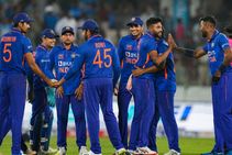 IND Vs NZ 1st ODI: ಶಾರ್ದೂಲ್ ಠಾಕೂರ್ ಕೊನೆ ಓವರ್ ಮ್ಯಾಜಿಕ್: ರಣರೋಚಕ ಪಂದ್ಯದಲ್ಲಿ ಗೆದ್ದ ಭಾರತ