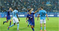 ISL Semi Final: ಮತ್ತೆ ಮಿಂಚಿದ ಸುನಿಲ್ ಛೇಟ್ರಿ: ಮುಂಬೈ ಮಣಿಸಿ ಫೈನಲ್‌ಗೆ ಹತ್ತಿರವಾದ ಬೆಂಗಳೂರು ಎಫ್‌ಸಿ
