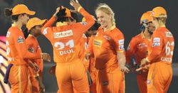 WPL 2023: ಕಿಮ್ ಗಾರ್ಥ್, ಗಾರ್ಡ್ನರ್ ಮಾರಕ ಬೌಲಿಂಗ್; ಡೆಲ್ಲಿ ಕ್ಯಾಪಿಟಲ್ಸ್ ವಿರುದ್ಧ ಗೆದ್ದ ಗುಜರಾತ್ ಜೈಂಟ್ಸ್