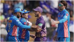IPL 2023: ಸೂರ್ಯಕುಮಾರ್ ಯಾದವ್‌ಗೆ 12 ಲಕ್ಷ ರುಪಾಯಿ ದಂಡ: ನಿತೀಶ್ ರಾಣಾ, ಹೃತಿಕ್ ಶೋಕೀನ್‌ಗೂ ಬಿತ್ತು ಫೈನ್!