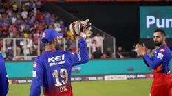 Dinesh Karthik: ಗ್ಲೌಸ್ ಕಳಚಿ ಐಪಿಎಲ್‌ಗೆ ವಿದಾಯ ಹೇಳಿದ ಆರ್‌ಸಿಬಿ ಸ್ಟಾರ್ ಫಿನಿಶರ್?