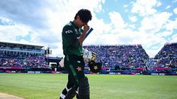 India vs Pakistan: ಪಾಕಿಸ್ತಾನ ಹೀನಾಯವಾಗಿ ಸೋತಿದ್ದಕ್ಕೆ ಮೈದಾನದಲ್ಲೇ ಕಣ್ಣೀರಿಟ್ಟ ವೇಗಿ ನಸೀಮ್ ಶಾ; ವಿಡಿಯೋ ವೈರಲ್‌!