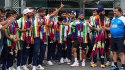 ತಾಯ್ನಾಡಿಗೆ ಮರಳಿದ ಭಾರತ ಹಾಕಿ ತಂಡ; ಅದ್ದೂರಿ ಸ್ವಾಗತ