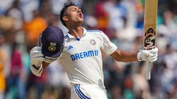 ಒಂದು ಕಡಲ ದಡದಿಂದ ಇನ್ನೊಂದು ಕಡಲ ದಡಕ್ಕೆ 