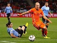 ഉറുഗ്വായ് വീണു, അന്തിമ യുദ്ധത്തിന് ഹോളണ്ട്