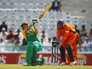 ദക്ഷിണാഫ്രിക്കയ്ക്ക് മുന്നില്‍ ഓറഞ്ച് പട ചുരുങ്ങി