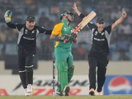 കീവീസ് കരുത്തില്‍ ദക്ഷിണാഫ്രിക്ക പുറത്ത്