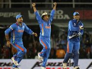 പെരുങ്കളിയാട്ടം ധോണിപ്പടയ്ക്ക്