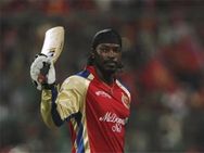 ഗെയിലാട്ടത്തില്‍ മുംബൈ ഔട്ട്