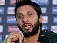 പാകിസ്താന്‍ അഫ്രീഡിയെ തിരിച്ചുവിളിച്ചു