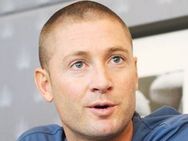 ഗംഭീറിനെ ടീമില്‍ പ്രതീക്ഷിച്ചു: ക്ലാര്‍ക്ക്